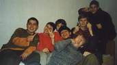 Всё тот же Калининград 2001. Слева направо: Король, Гурик, Олег, Afterglow, Enklav, Спирт. Внизу - Bludazt.